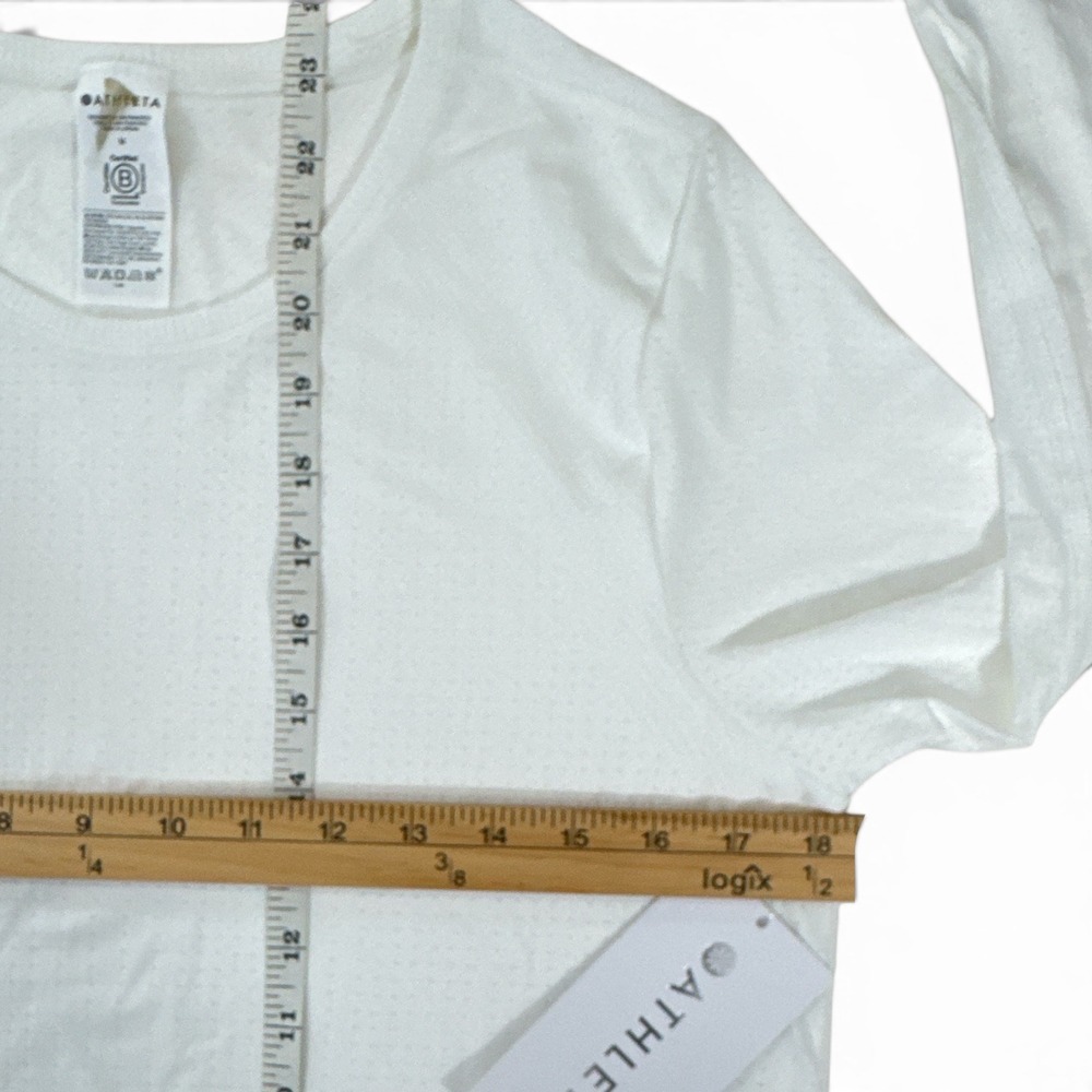 Athleta In Motion Seamless Top White Long Sleeve Performance Shirt Wm Medium NWT - Picture 8 of 8
